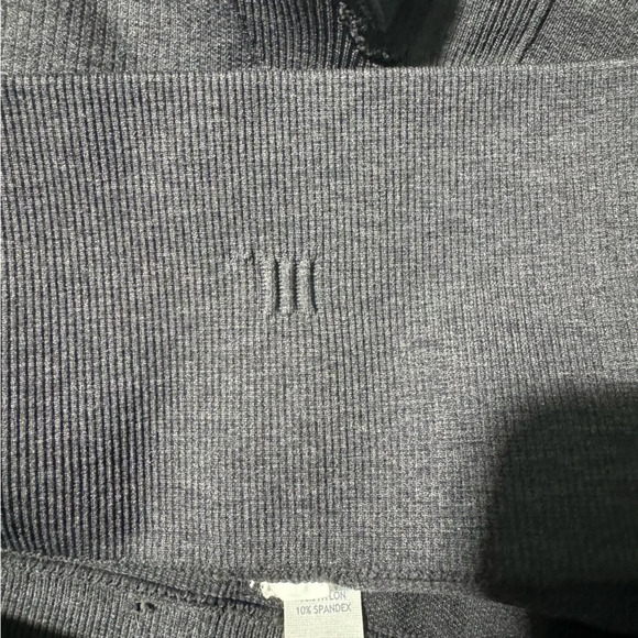 Lululemon Ebb to Street Cropped 21” leggings Dark Grey Yoga  Size 8 - Picture 9 of 12